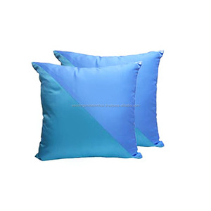 ปลอกหมอนผ้าไหมไทยสีฟ้าอ่อนและเทอร์ควอยซ์ที่หรูหรา - Product Image 1