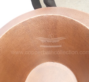 Baignoire antique en cuivre martelé Style japonais à double paroi, faite à la main en Inde, de forme ovale avec matériau en fer pour salle de bain - Product Image 6