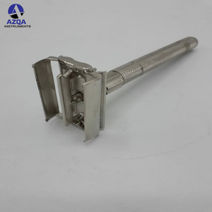 Maquinilla de Afeitar Clásica de Seguridad con Doble Filo, de Acero Inoxidable Color Cromo, Estilo Alemán - Product Image 2