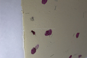 80 GSM สีงาช้างรีไซเคิลทําด้วยมือป่านสวนดอกไม้กลีบหญ้ากระดาษห่อเหมาะสําหรับของขวัญงานศิลปะและหัตถกรรม - Product Image 2