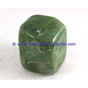 Piedras Pulimentadas de Granate Idocras Hidrogrossular - Product Image 4