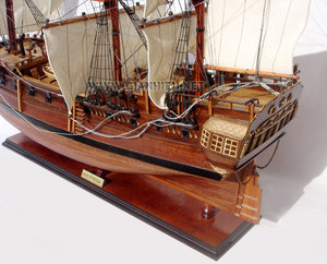 Maquette de bateau en bois HMS PANDORRA pour la tranche d'âge 5 à 7 ans - Product Image 2