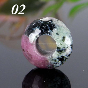Hạt đá <span class=keywords><strong>Ruby</strong></span> Zoisite hồng tự nhiên 14x8x5.5mm, mặt tròn, lỗ lớn, nhiều mặt cắt - Product Image 2