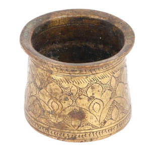 Figura decorativa hecha a mano de bronce antiguo, escultura de copa de flores y hojas talladas, Panchamrita, venta al por mayor, 5x5 cm, SBF-519 - Product Image 1