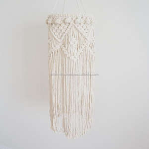 Lámpara de macramé sostenible, lámpara de araña con borlas colgantes, pantalla basada en diseño de ganchillo de macramé, Fabricante Mayorista - Product Image 3
