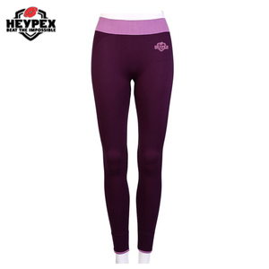 Ensemble de vêtements de sport de yoga sans couture pour femmes vente en gros de leggings sans couture de couleur contrastée fabricant de la saison d'hiver Pakistan 2025 - Product Image 2