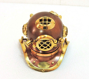 Casco DE BUCEO Reproducción antigua Latón y hierro Casco DE BUCEO decorativo Casco DE BUCEO Escritorio. Por Calvin artesanía - Product Image 6
