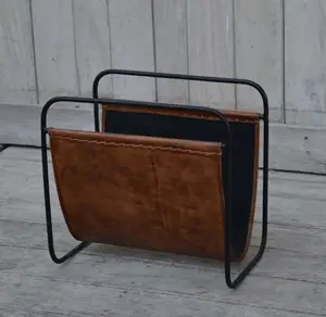 Revistero de Cuero Negro Metálico - Product Image 1