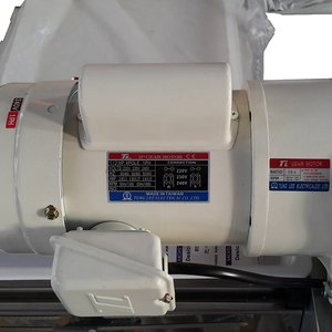 Équipement de boulangerie Machine à étaler la pâte à pizza - Product Image 4