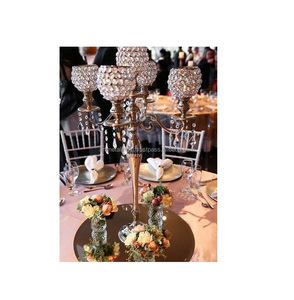 Centres de table EN CRISTAL DE CANDÉLABRES - Product Image 1