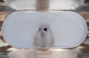 Baignoire design moderne Roll Top Bateau Bain à remous avec finition nickel-cuivre lisse et brillant Bain de trempage autoportant fabriqué en Inde - Product Image 5