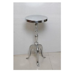 Table d'appoint ronde en aluminium de style moderne avec 3 pieds mobilier de salon et de maison ensemble de tables basses - Product Image 1