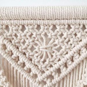 Tapiz de Macramé Hecho a Mano, Grande y Elegante, 100% Cuerda de Algodón Orgánico, Diseño Bohemio Inspirado en la India, Decoración del Hogar con Caja de Regalo - Product Image 6