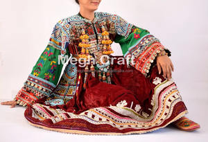 Vestido étnico Balochi bordado a mano, seda de Kuchi, bordado de borlas, vestido étnico Kuchi, monedas Banjara - Product Image 3