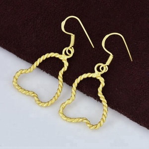 Chapado en oro Sólido 925 Plata Esterlina Primavera Pendientes Colgantes Fabricante Joyería para Mujeres Mayorista Fabricación Casa De Plata - Product Image 2