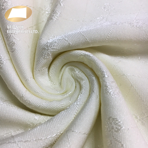 Tissu jacquard de couleur unie, fil de nylon extra brillant, motifs floraux, pour vêtements façonnés - Product Image 2