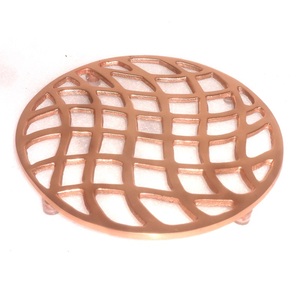 Sous-plat rond en métal moulé résistant à la chaleur - Product Image 5
