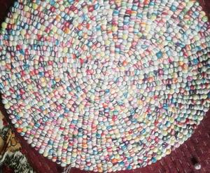 พรมลายลูกบอลทำด้วยมือทำด้วยมือสำหรับอเมซอนสำหรับอเมซอนรู้สึกผูกเป็นลูกบอลทำด้วยมือปรับแต่งได้ไม่เหมือนใครของขวัญทางธุรกิจส่งเสริมการขาย - Product Image 4