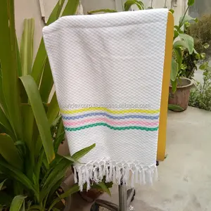 RM172 all'ingrosso nuova moda stampata di dimensioni maggiori su misura spiaggia Pareo e Sarong sciarpa fornitore in India ..