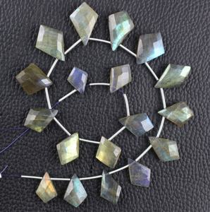 Pierre Immaculée 1 Brin Naturel Labradorite Bleu Flash Facettes Designer Forme Briolette Perles Faire Des Bijoux - Product Image 2