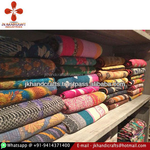 Edredón Kantha de algodón indio hecho a mano al por mayor en tamaño doble para uso doméstico o hotelero - Product Image 1