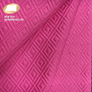 Tissu jacquard teton personnalisé rose, pour vêtements, tissu extensible, élégant - Product Image 1
