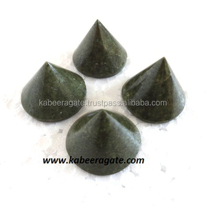 Technique de pierres précieuses en gros de pyramide conique de jaspe d'herbe faite à la main - Product Image 1