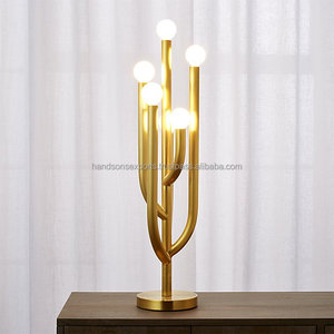 Lámpara de Mesa de Latón - Product Image 2