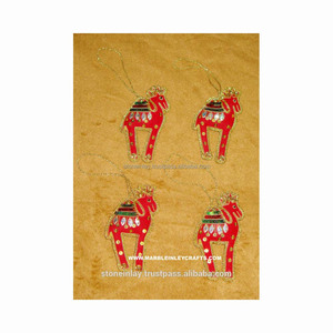 Adorno Navideño con Diseño de Camello, Bordado Zari, Adornos para Decoración de Árboles - Product Image 1