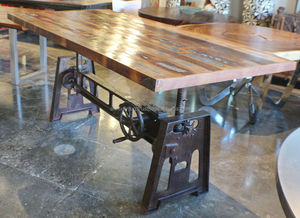 Mesa de Comedor con Manivela de 80 Pulgadas de Largo, Estilo Industrial Vintage, Acabado Envejecido, Tapa de Madera de Teca - Product Image 5