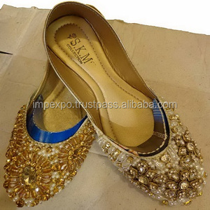 Chaussures pakistanaises Khussa pour femmes Collection été et printemps Design élégant Punjabi Khussa - Product Image 4