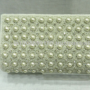 Bolso de mano con perlas, diseño atractivo - Product Image 1