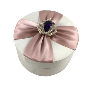 100% boîte-cadeau de bonbons de mariage ronde en soie personnalisée décorations de mariage élégantes - Product Image 2