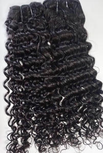 Haute qualité 100% brut indien cheveux bouclés Machine trame faisceaux sans couture armure aligné cuticules non transformés Temple Extensions de cheveux - Product Image 3