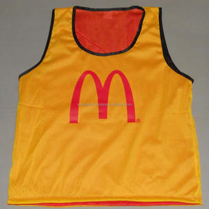 Gilet d'entraînement de football actif réversible et bas pour vêtements de sport - Product Image 1