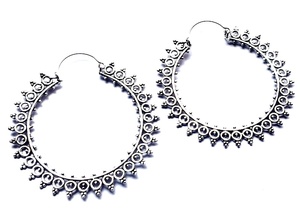 Hot Selling Brass <b>Hoop</b> Earring for Women High Quality and Light <b>Weight</b> Silver Plated for Wedding or Gift - Product Image 2