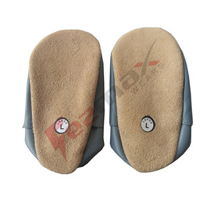Zapatos de bebé de cuero genuino, venta al por mayor, bonitos - Product Image 2
