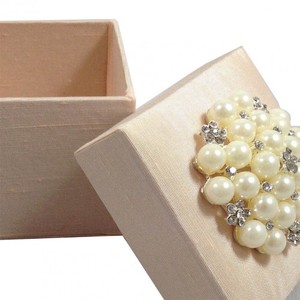 La thaïlande Fait Main Luxe Blush Rose Perle Boîte De Faveur De Mariage - Product Image 1