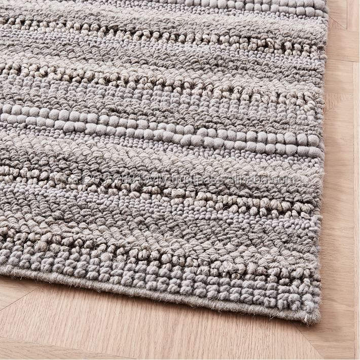 สีเทาอ่อน