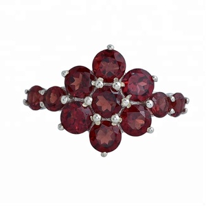 Bague vintage en argent Sterling grenat rouge naturel, bijoux ronds à facettes en pierres précieuses - Product Image 1