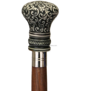 Bastón de latón marino con mango, bastón de madera hecho a mano con acabado antiguo - Product Image 1