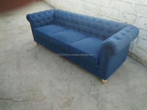 Sofá Chesterfield de 3 Plazas de Estilo Industrial de Lujo, Tapizado en Tela Azul Personalizada, con Botones Decorativos Vintage - Product Image 2