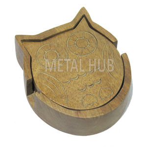 Juego de 4 posavasos de madera de acacia con elegante búho grabado de cerámica y Metal alfombrillas para tazas de té para oficina en casa y uso de regalo - Product Image 1