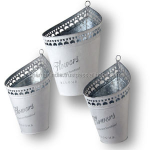 Maceta de Metal de pared estilo granja, para flores - Product Image 1