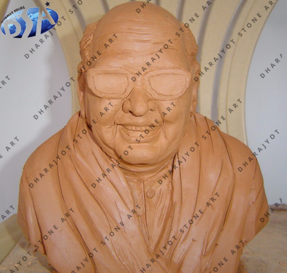 Красный песчаный декоративный бюст для пожилых женщин