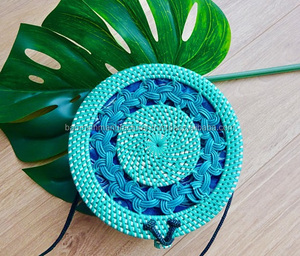 Sac à main rond spécial rotin avec corde en plastique azur - Product Image 1