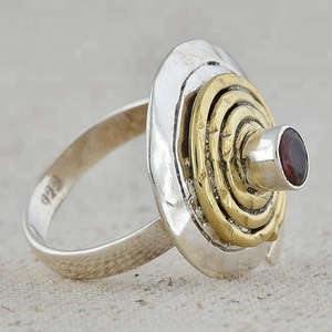 Anillo de moda étnico hecho a mano de Plata de Ley 925 con ajuste de bisel clásico de piedras preciosas granate cortado para fiestas de boda o regalos - Product Image 3
