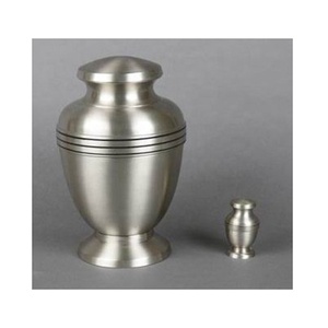 Urnes funéraires métalliques élégantes de style américain, couleur argent, avec trois bandes décoratives, pour souvenir funéraire - En solde - Product Image 2