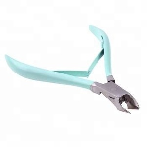 Vente en gros de coupe-ongles professionnel le plus vendu aux couleurs personnalisées en acier inoxydable coupe-cuticules pour les doigts accessoire de beauté - Product Image 1