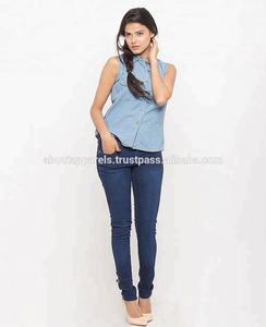 Camisa vaquera de algodón azul, Camisa vaquera ajustada sin mangas, con botón azul claro, recortada - Product Image 4